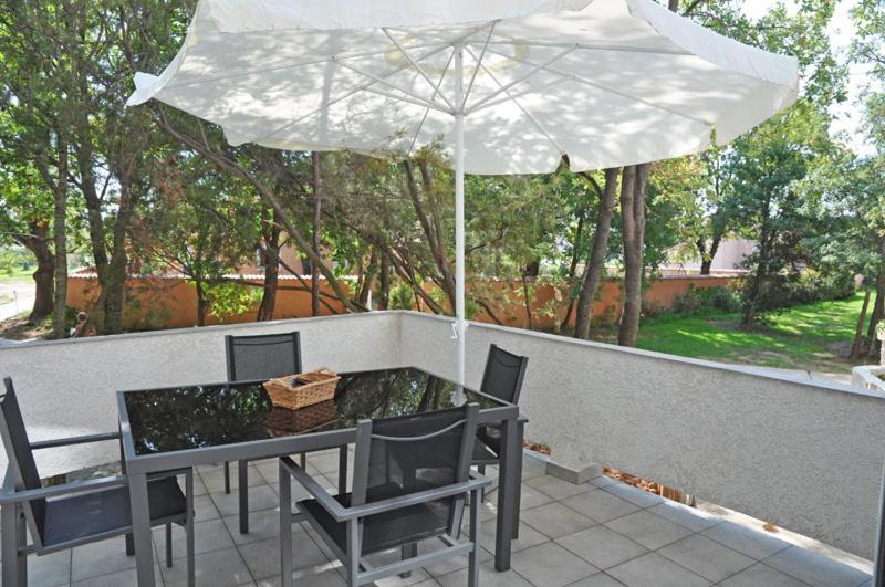 Residence De Tourisme Le Clos Des Vendanges 모리아니 플라주 외부 사진